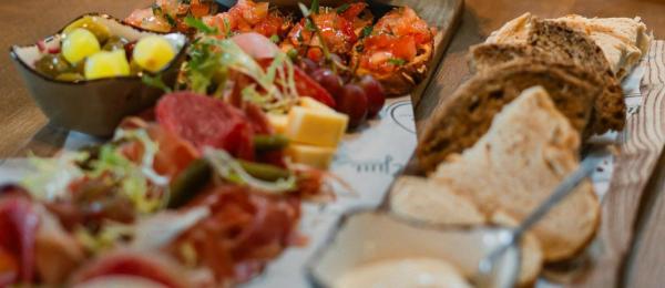 Italiaans Anti pasti lunchtafel